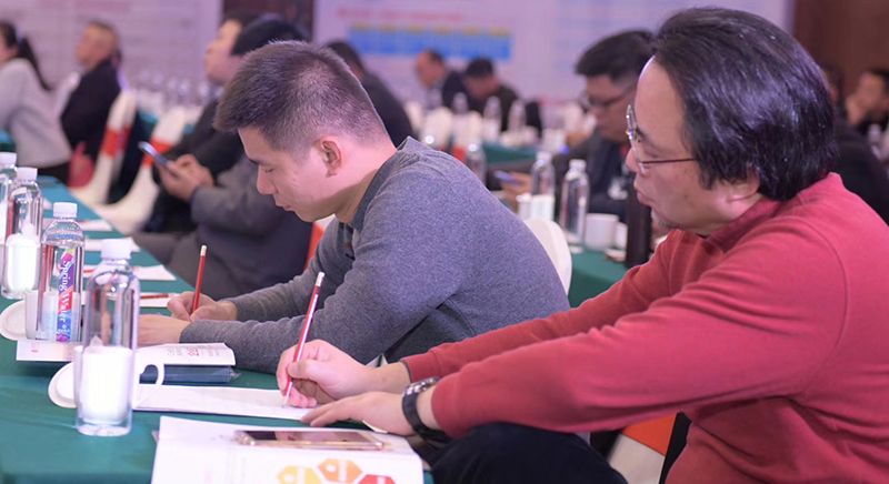 公司员工应当怎样学习企业管理培训课程？