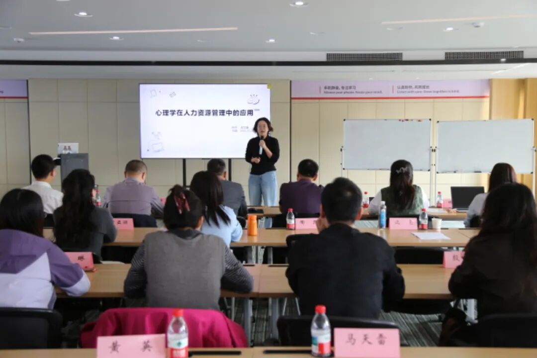 69005dfd10e0d.jpg c2e591ca57bca8c299b1c5110f015ba6.jpg