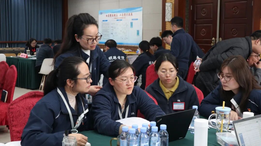 69cb2830287cc.jpg 9f33df71f61f73eed6a22284e7ef7335.jpg